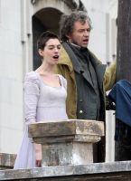 Anne Hathaway canta en el primer trailer de 'Los miserables'