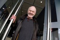 Michael Radford denuncia a la productora Gheko Films